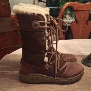 Chaco Belyn Baa Nurl Chocolate Brown Shearling-Lined Winter Boots Size 7.5